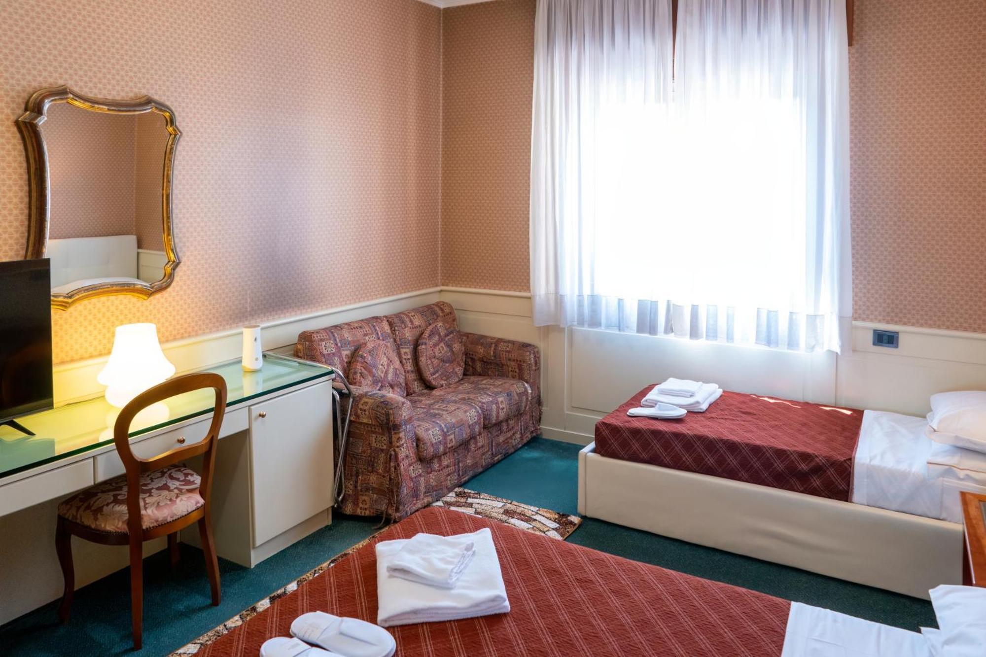 Hotel Alla Giustizia メストレ エクステリア 写真